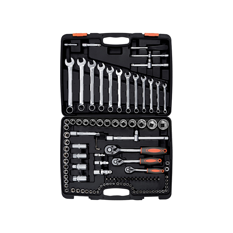 111PC 1/4'&3/8'&1/2' Dr. Tool Set with Combination Spanners